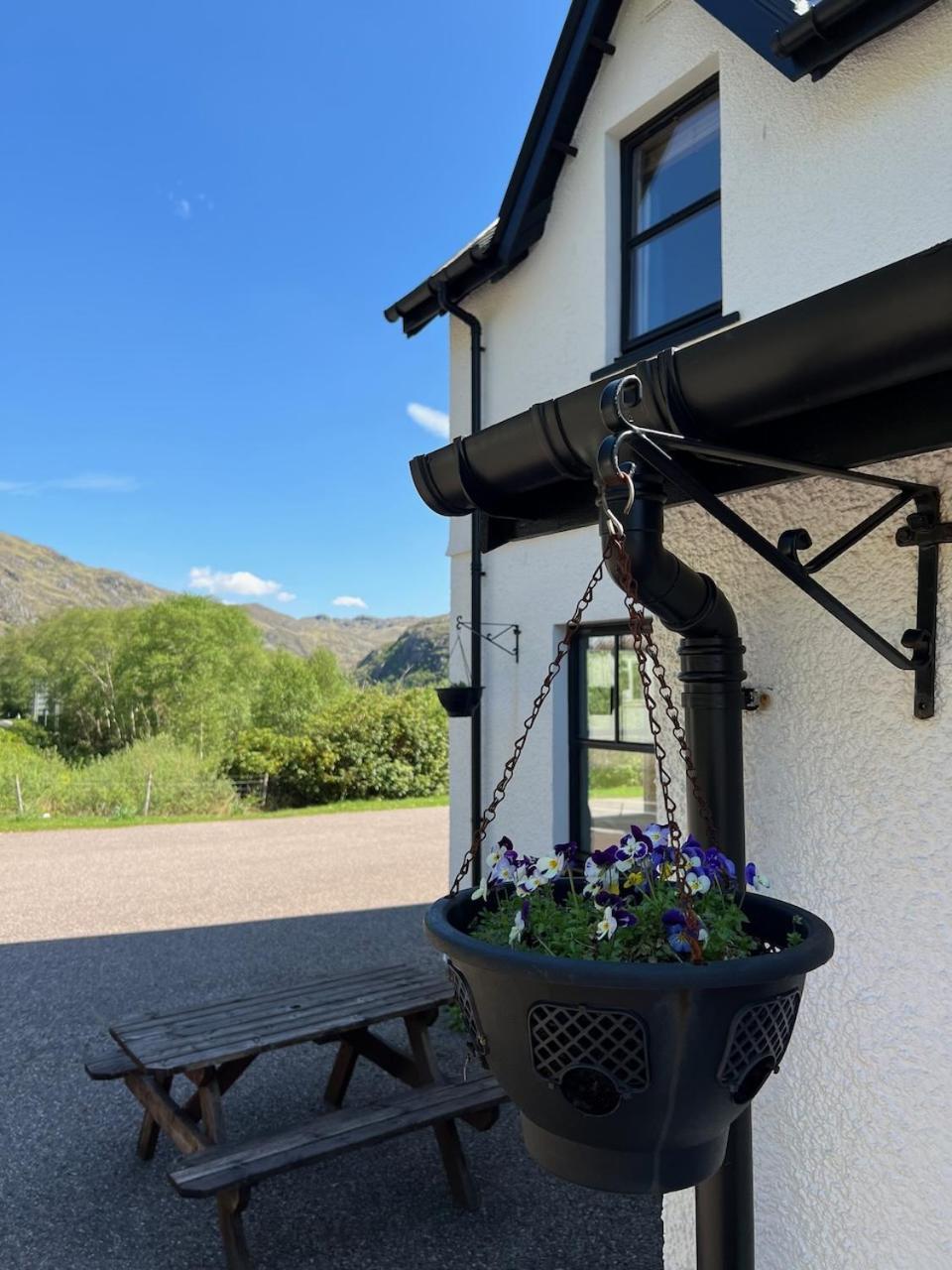 Lochailort Inn Exterior foto